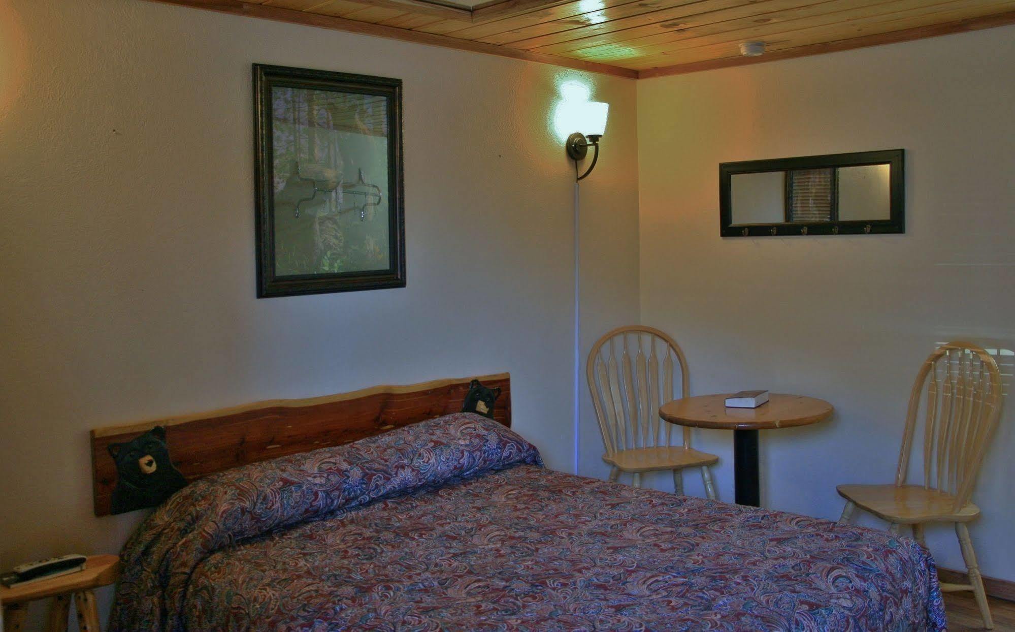 Black Bear Lodge Motel Slade Buitenkant foto