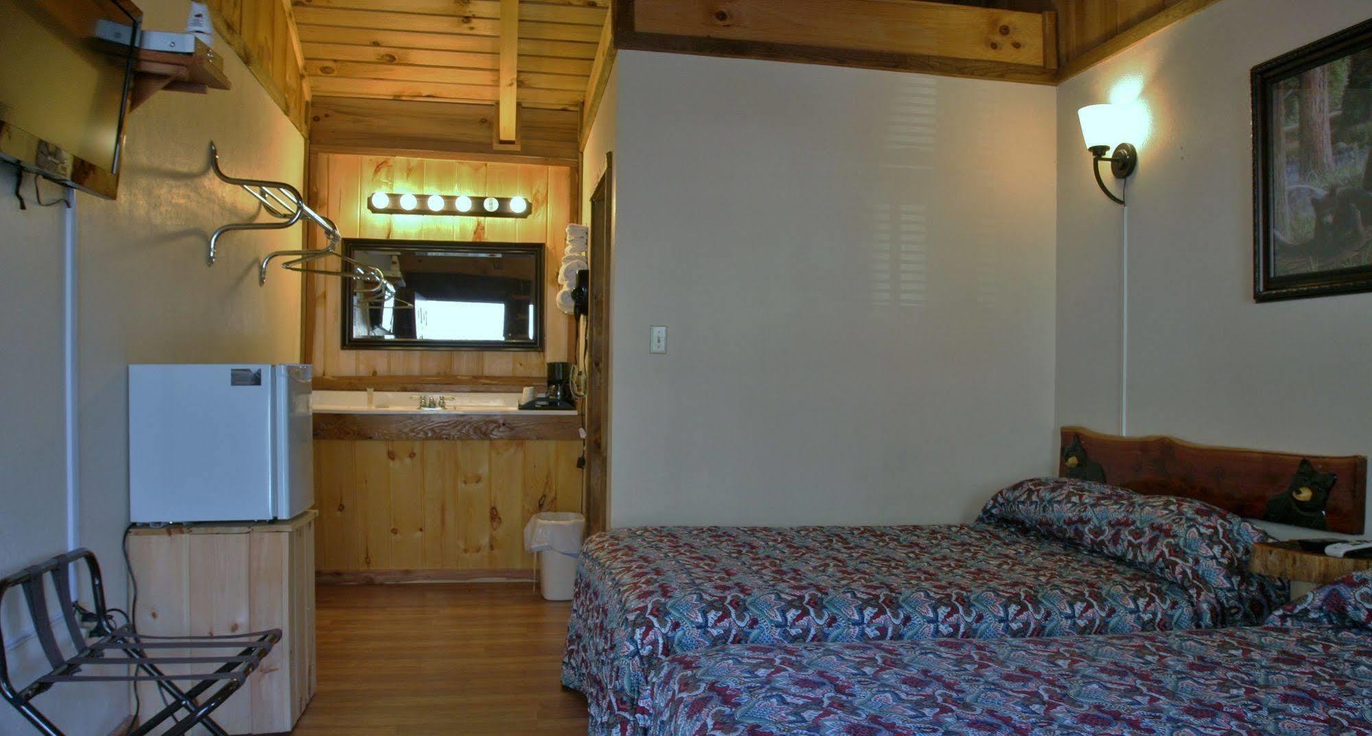 Black Bear Lodge Motel Slade Buitenkant foto